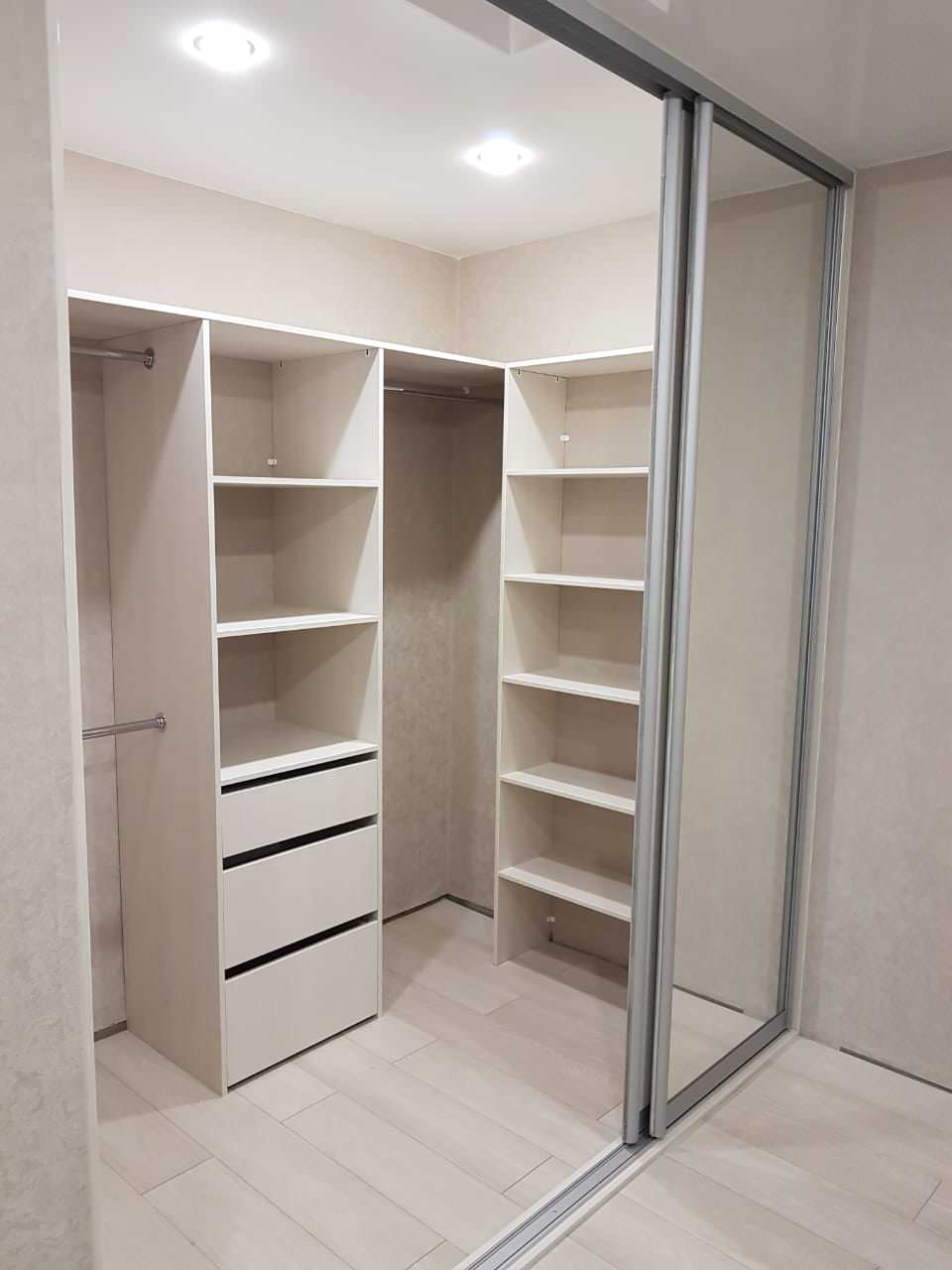 Обложка проекта: Гардеробная