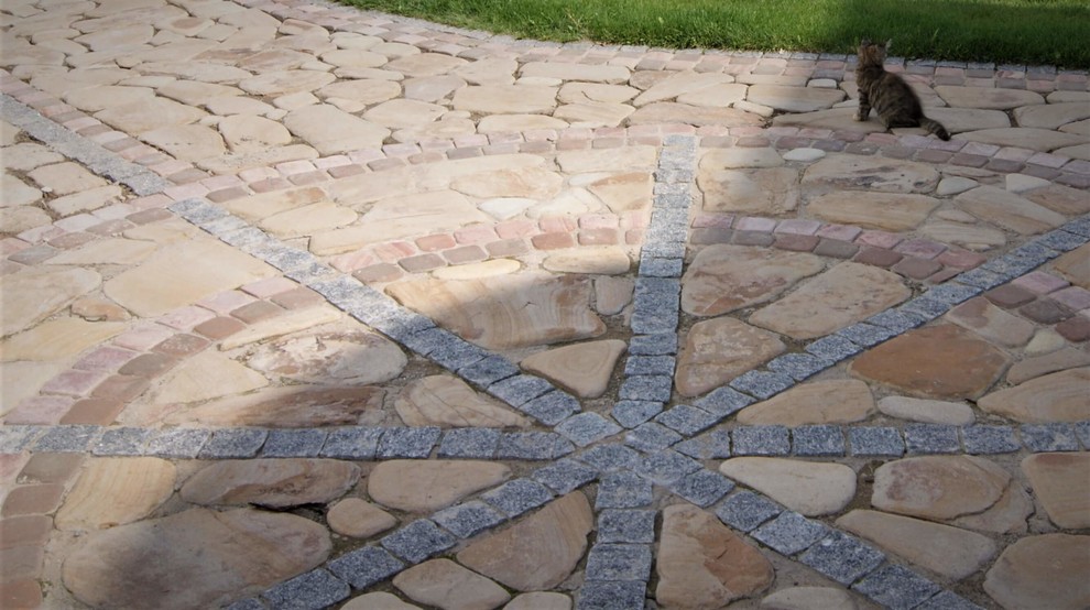 ИЗ ВАРЯГ В ГРЕКИ