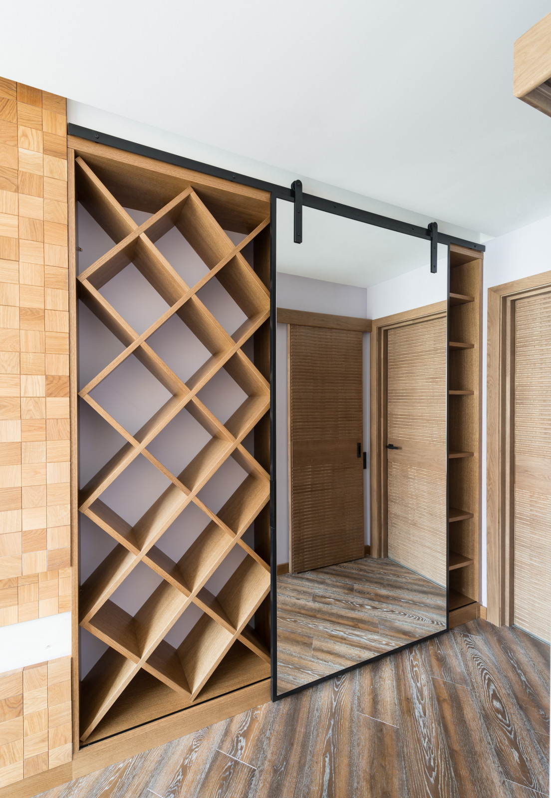 Шкафы и тумбы