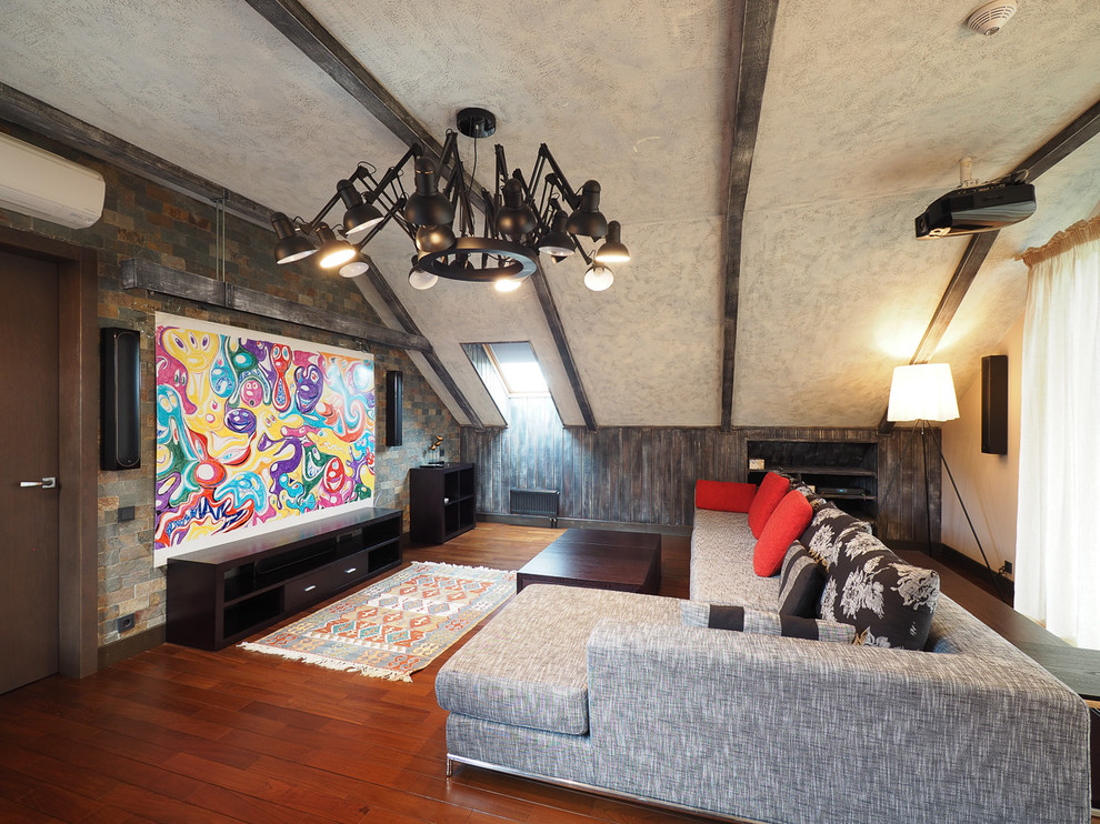 Домашний кинотеатр на мансарде