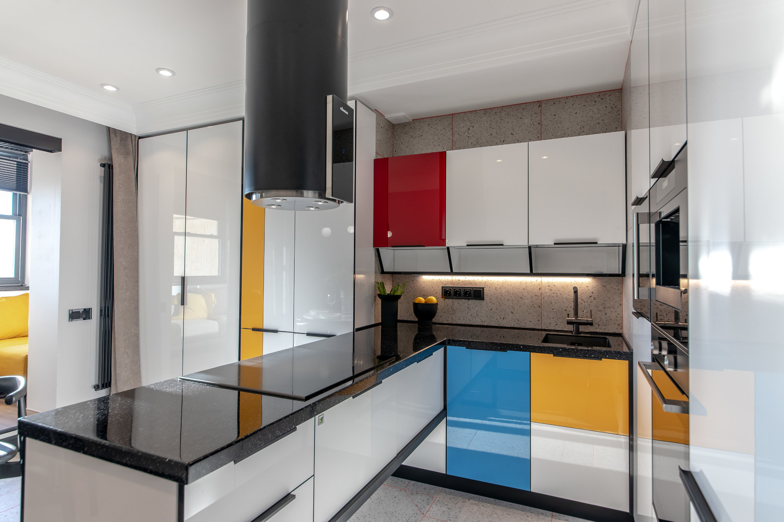 ЗАНИМАТЕЛЬНАЯ ГЕОМЕТРИЯ