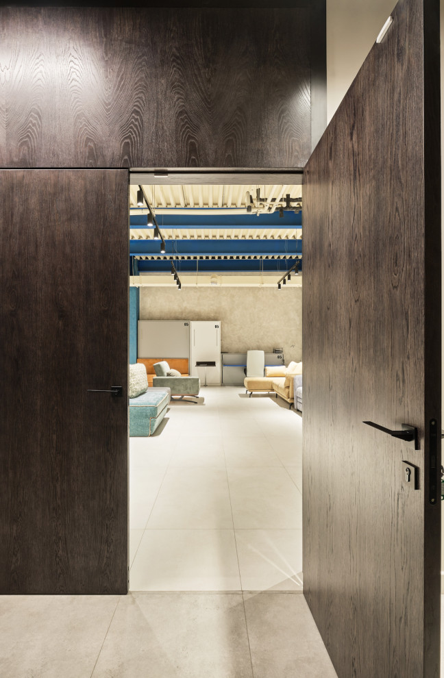 Высокие дубовые двери. 100% массив дуба.