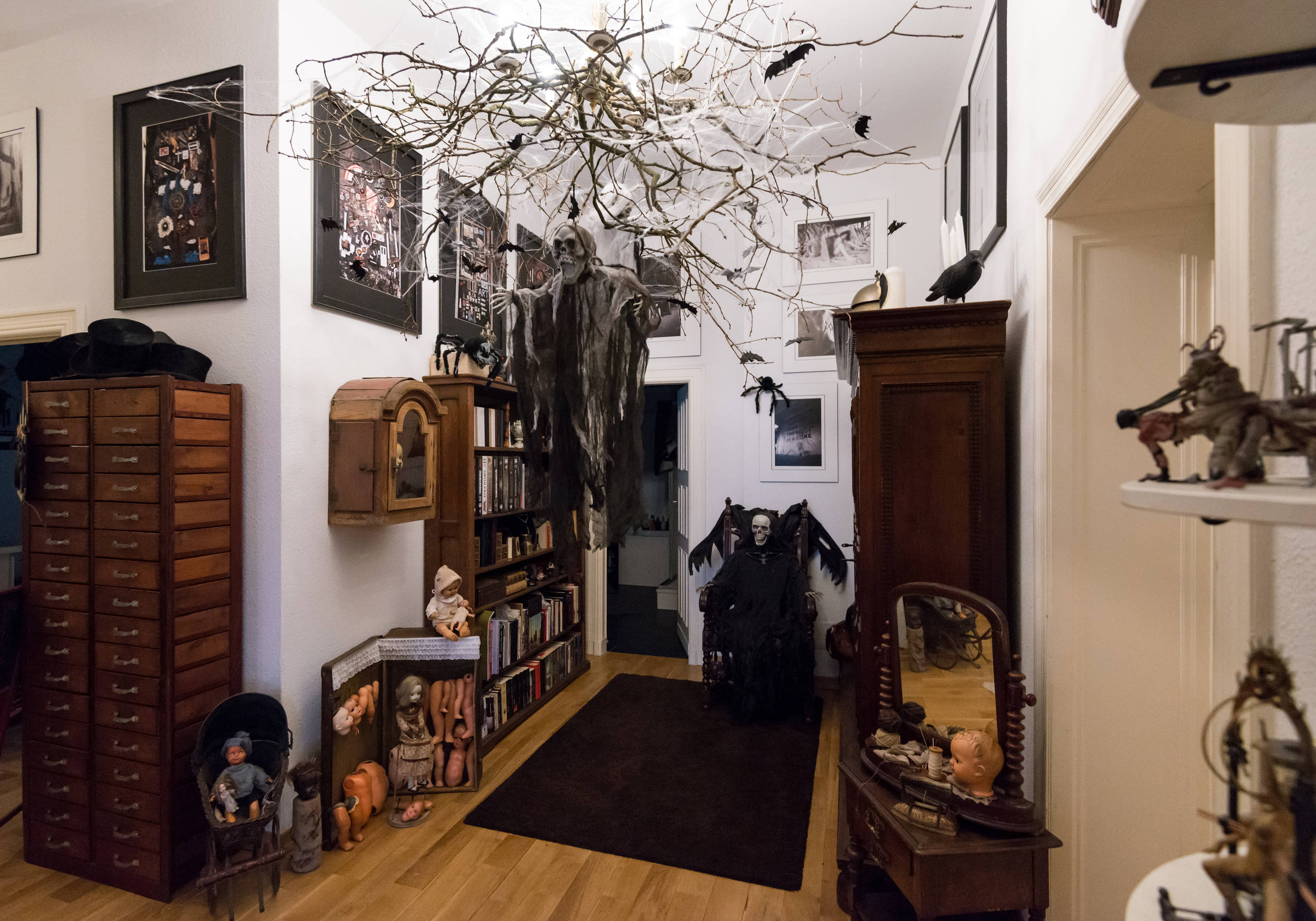 Houzz Германия: Шоу ужасов в одной готической квартире перед Хеллоуином