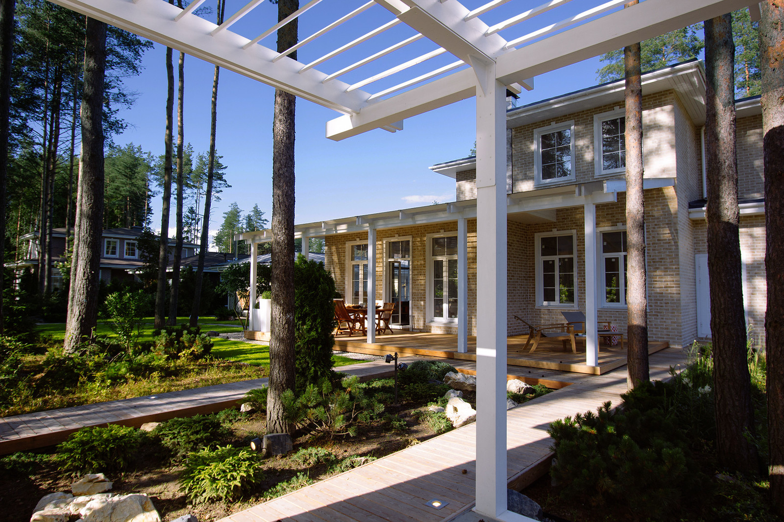 Сад в ''Охтинском парке''.