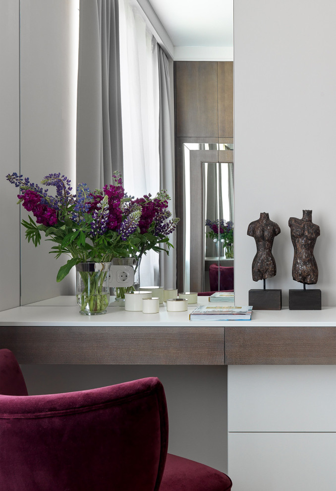 Arartment in Saint-Petersburg by TaupeHome