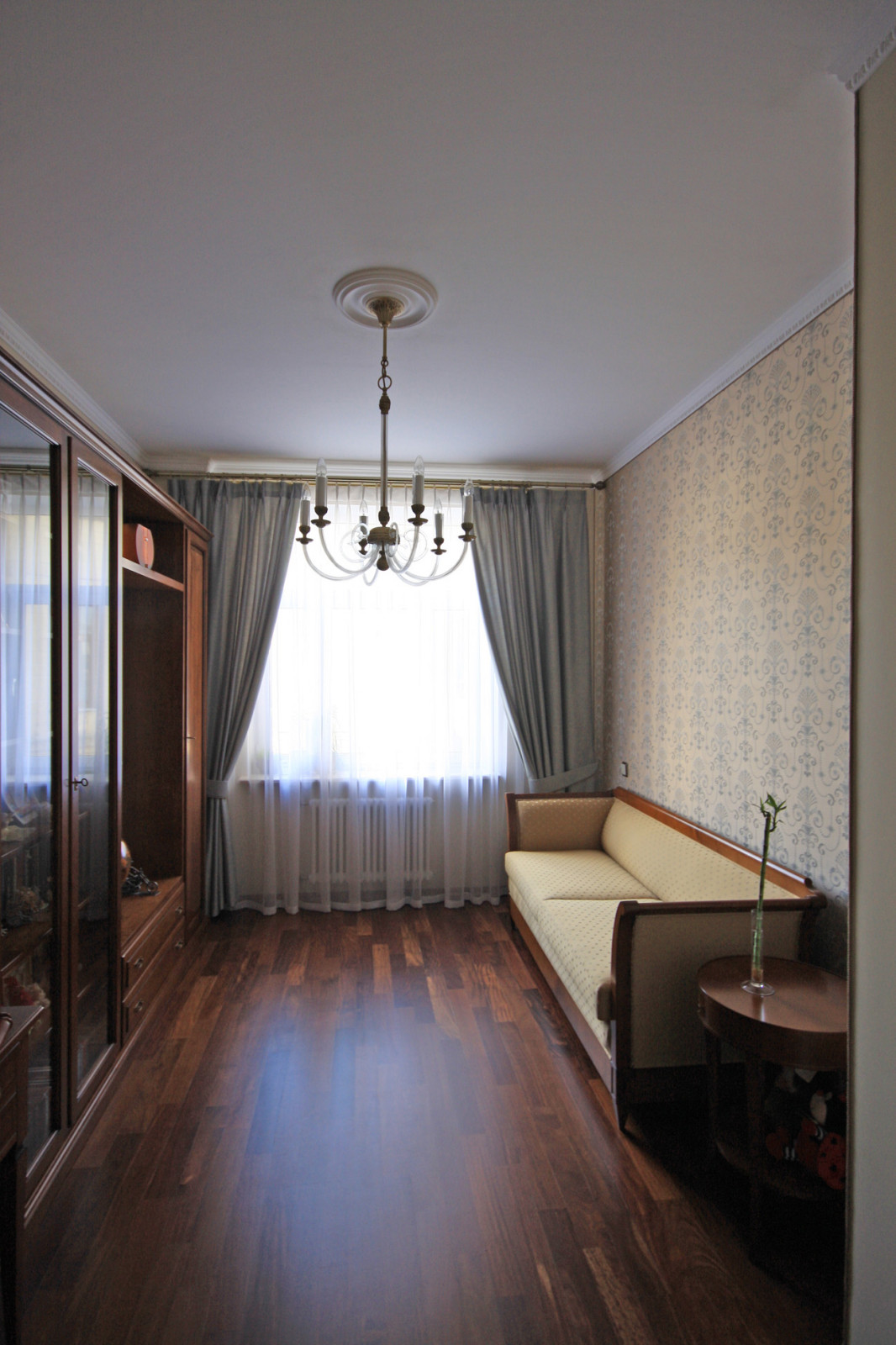 РЕСПЕКТАБЕЛЬНЫЙ ИНТЕРЬЕР КВАРТИРЫ В Ж/К "ШУВАЛОВСКИЙ"