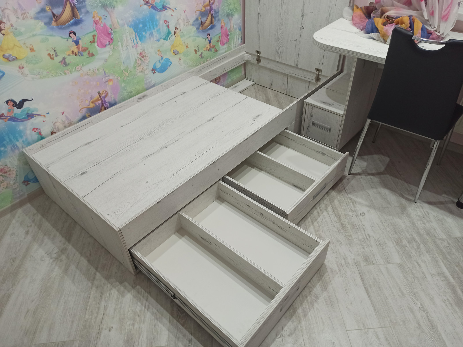 Обложка проекта: Мебель для детской