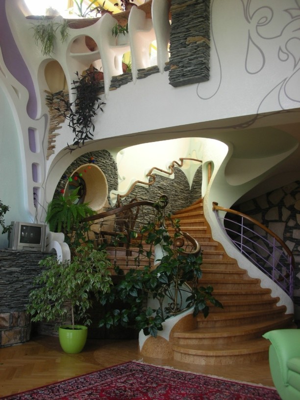 Окно в бассейн