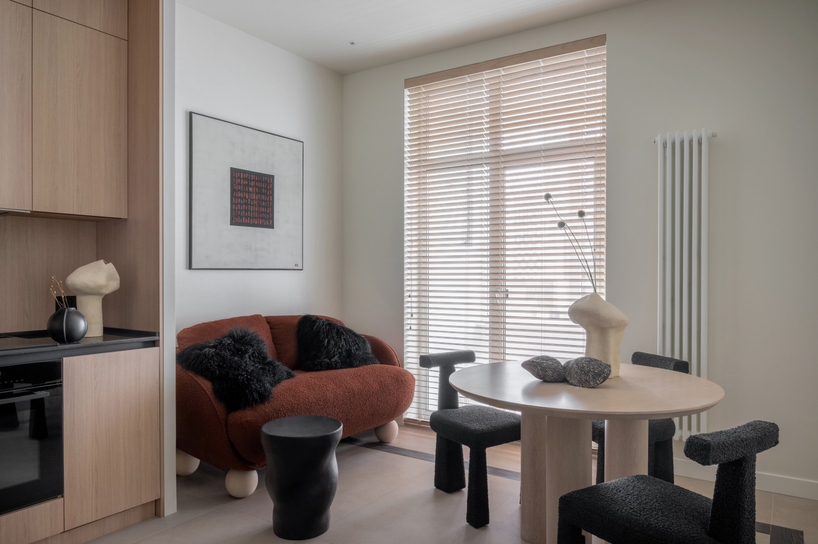 Обложка проекта: Маленькая квартира 40 кв. метров для студентки