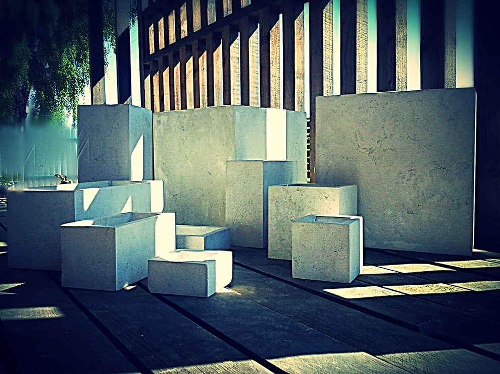 Кашпо и горшки для цветов и растений из микробетона.