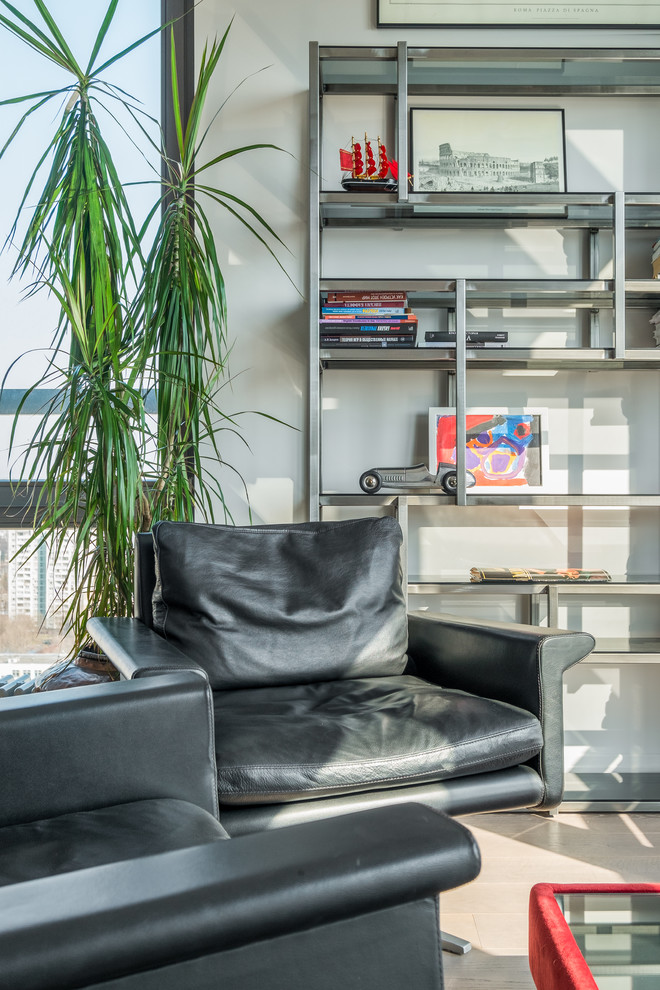 Обложка проекта: Апартаменты с видом на Космос