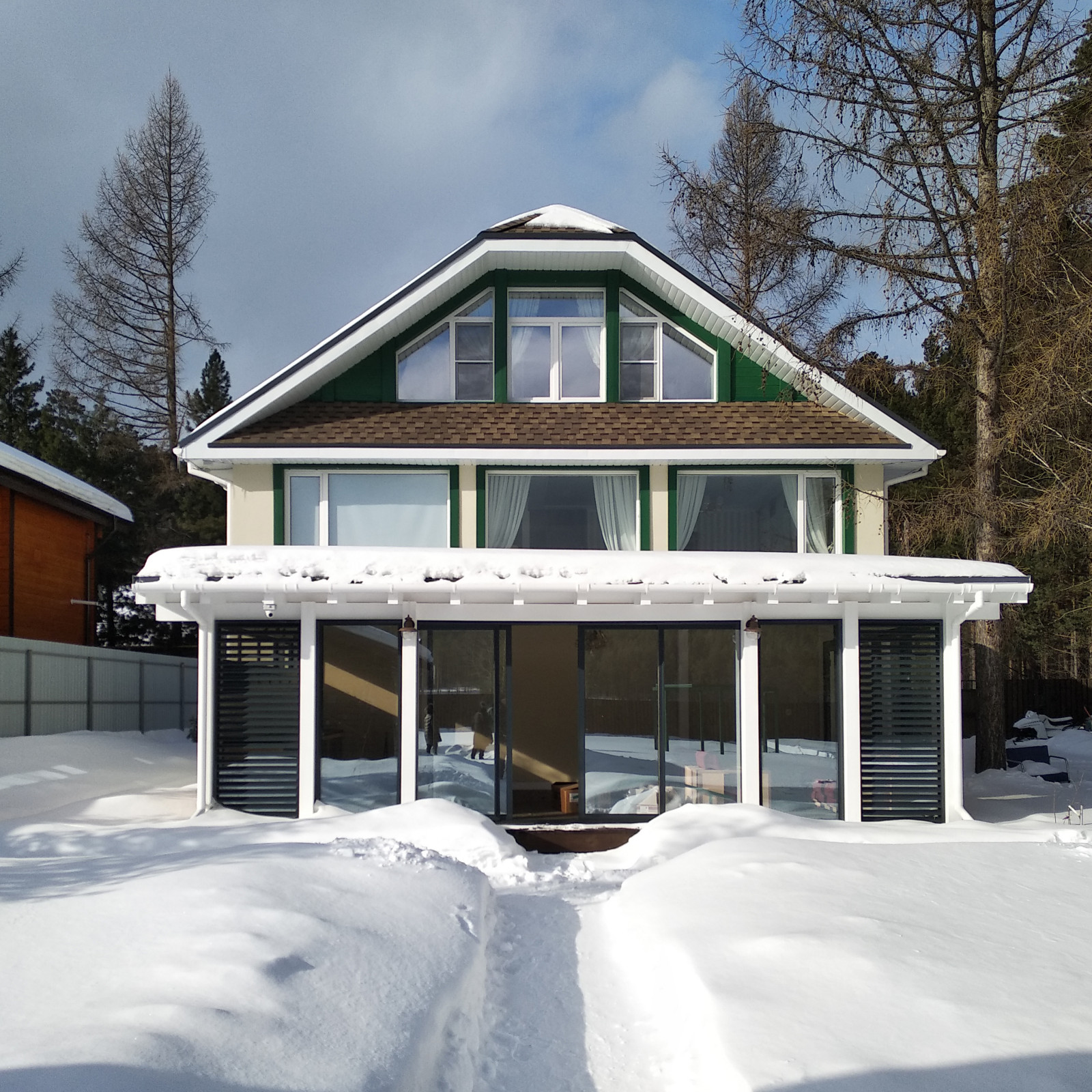 Обложка проекта: Реконструкция фасадом загородного дома