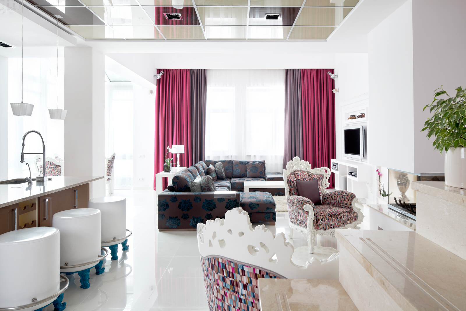 Пентхаус "12 Месяцев", Заречье, МО, Россия 2007