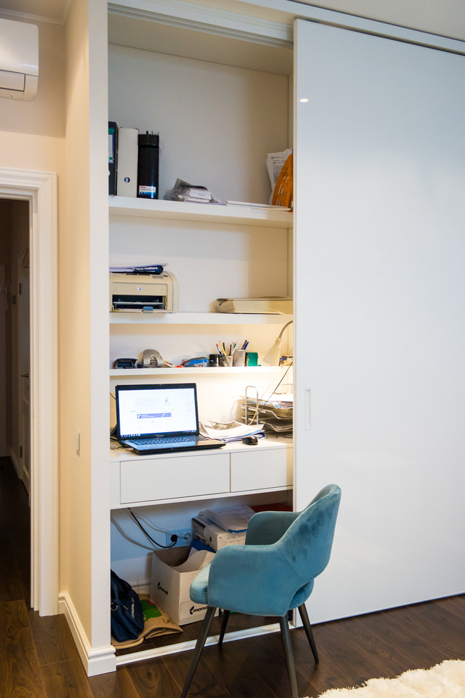 Шкаф с рабочей зоной