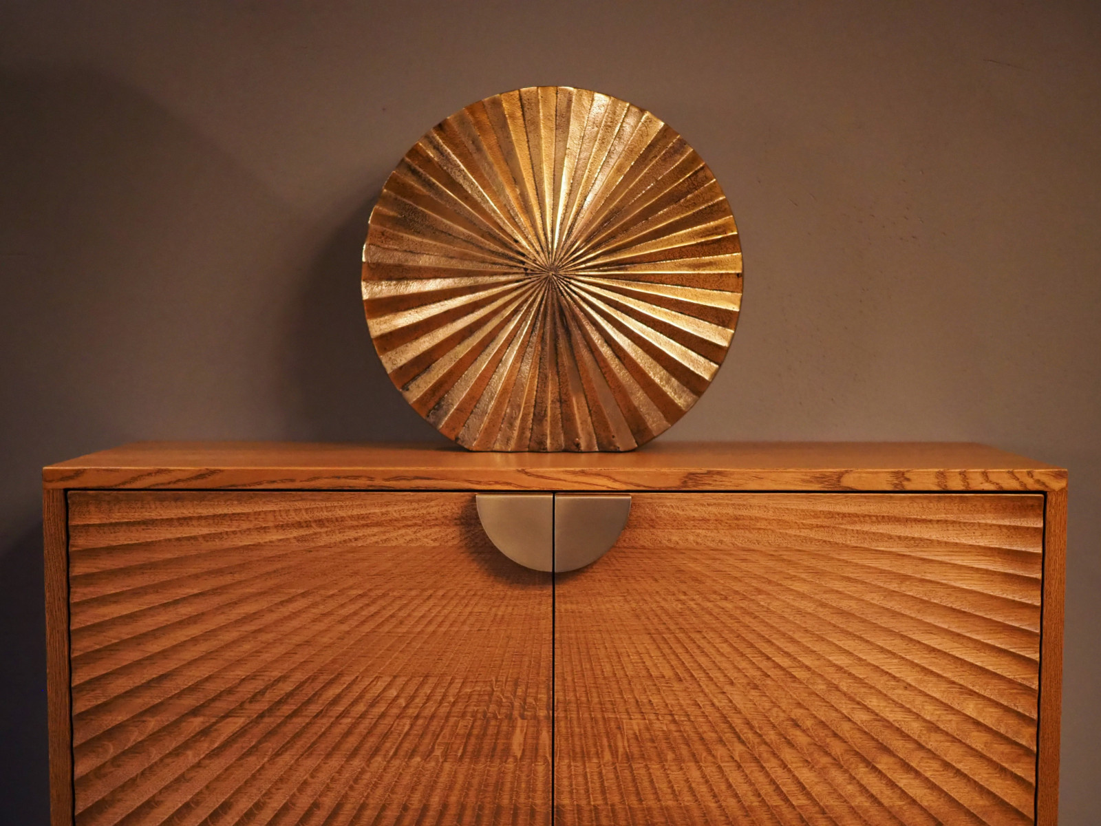 Тумбы и комоды