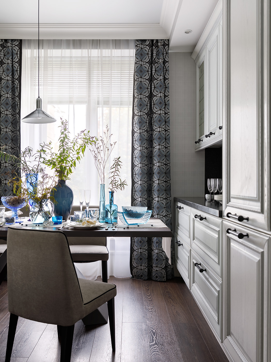 Меланхолия у озера. 120 м² для семьи с двумя детьми