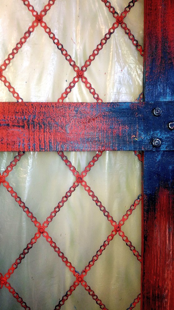 Обложка проекта: перегородка-амбарная дверь Слон редкий полосатый