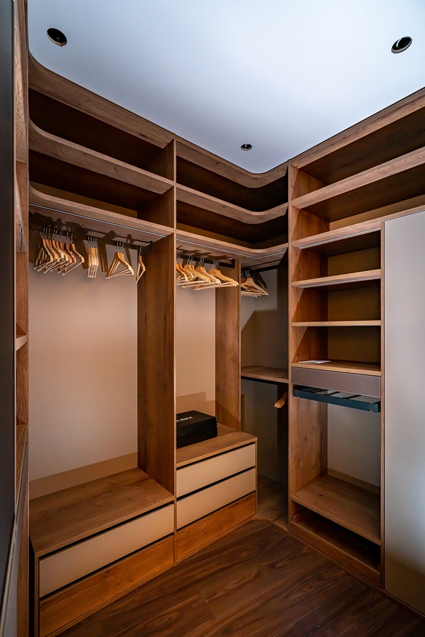 Гардеробные комнаты на Воскресенской набережной