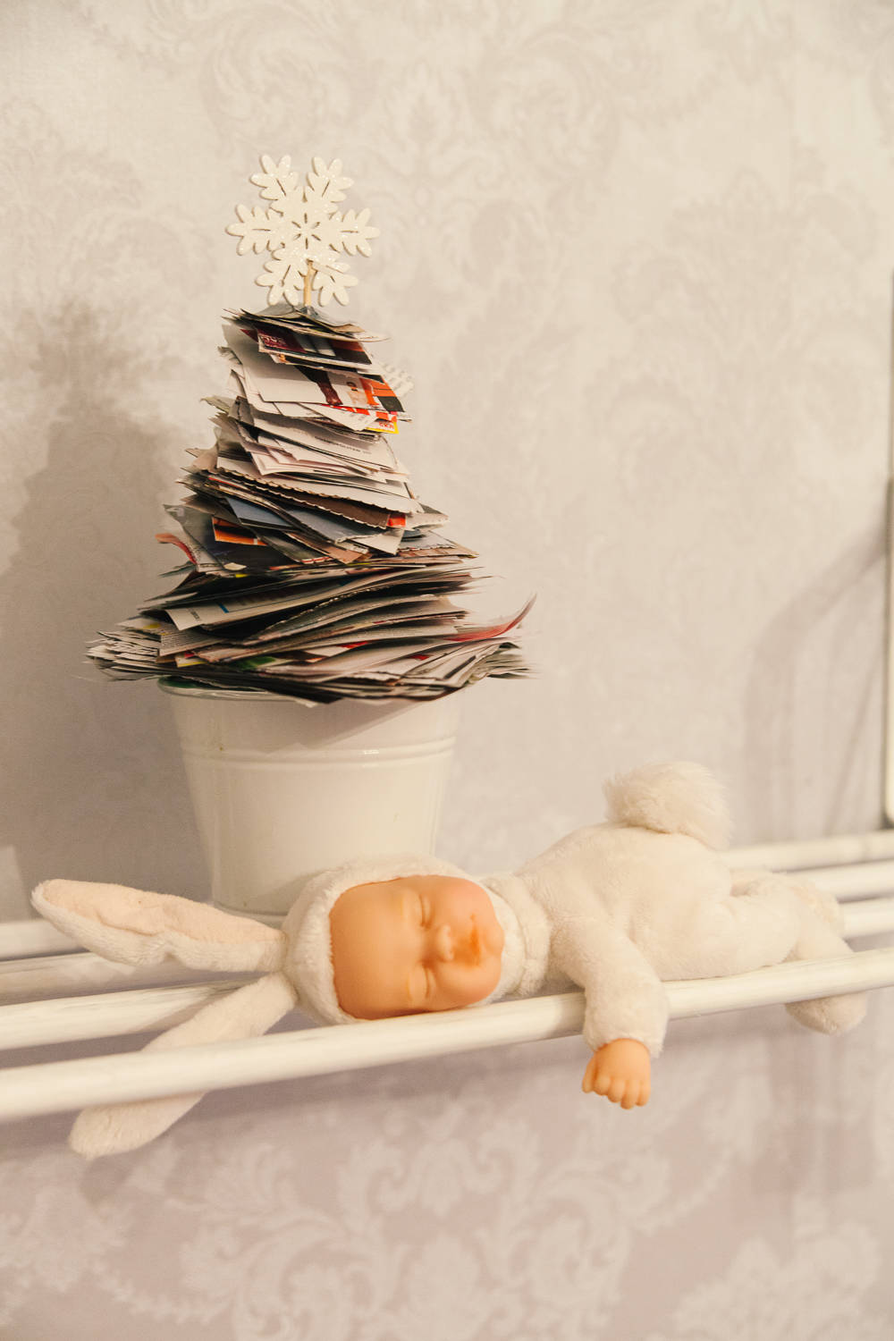 Фотоохота: Ёлки из бумаги, которые можно сделать за час