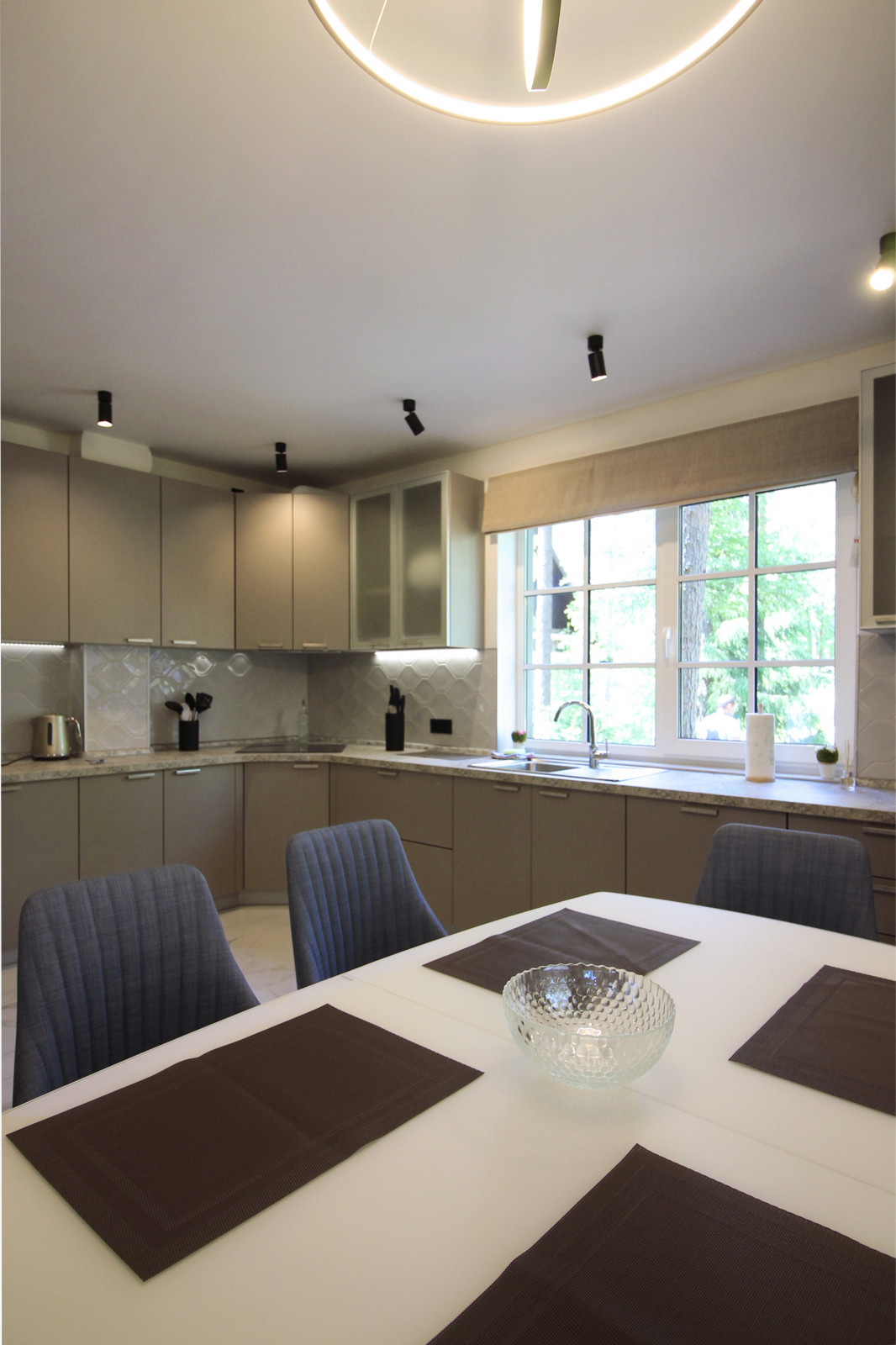 Срубовой коттедж 38 в п.Рощино, Ленинградская обл. Царство-Королевство