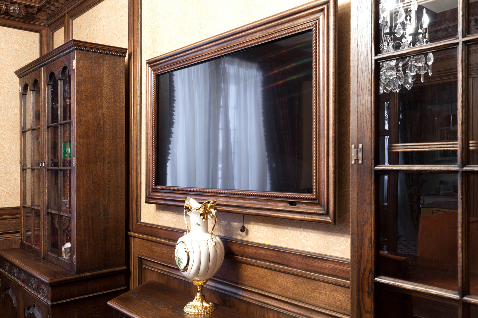 Обложка проекта: Гостиная в бенилюксе