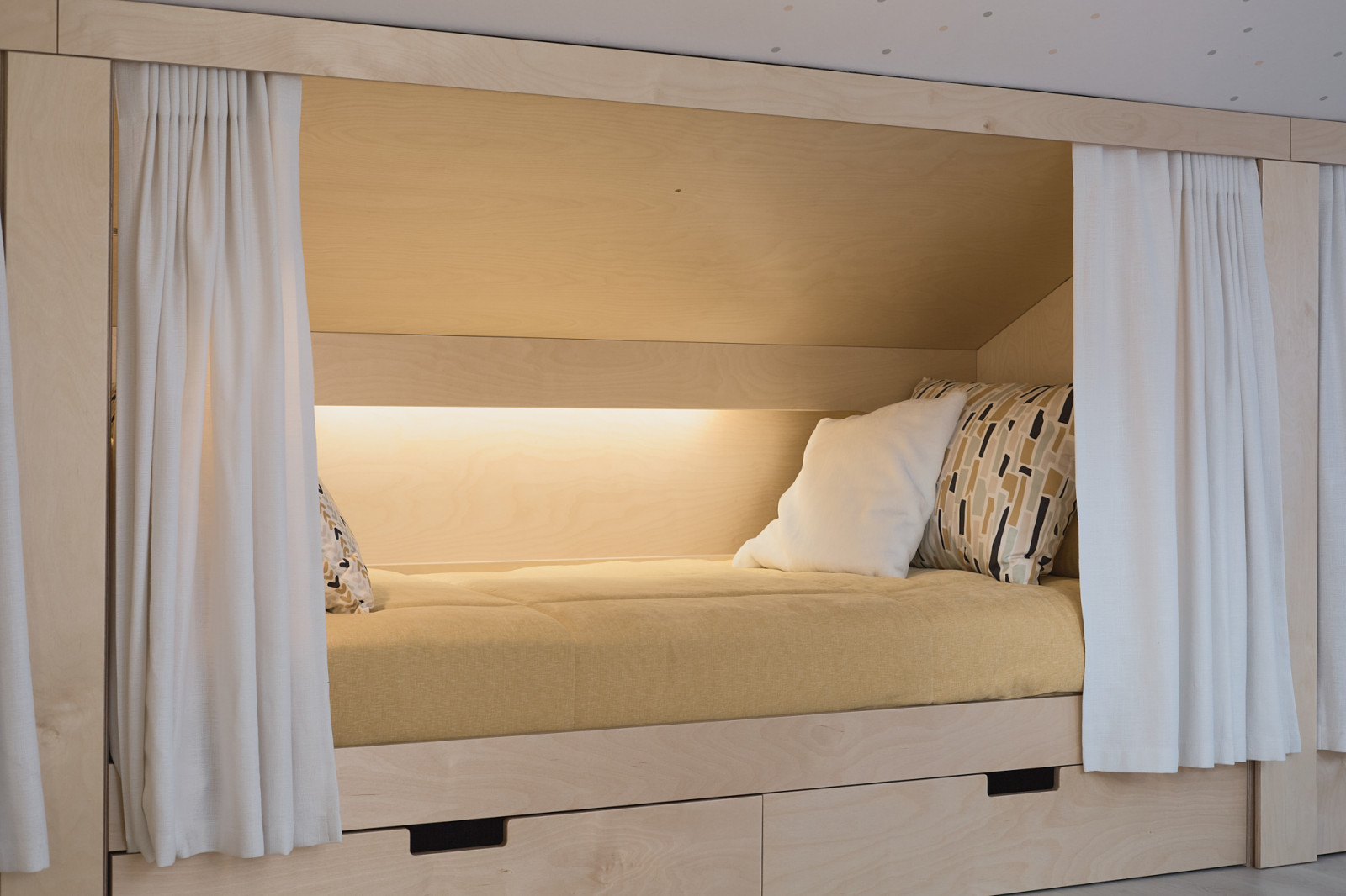 "Светодиодная лента Лента светодиодная 12V 14,4W 60Led 5050 IP65 теплый белый, 5