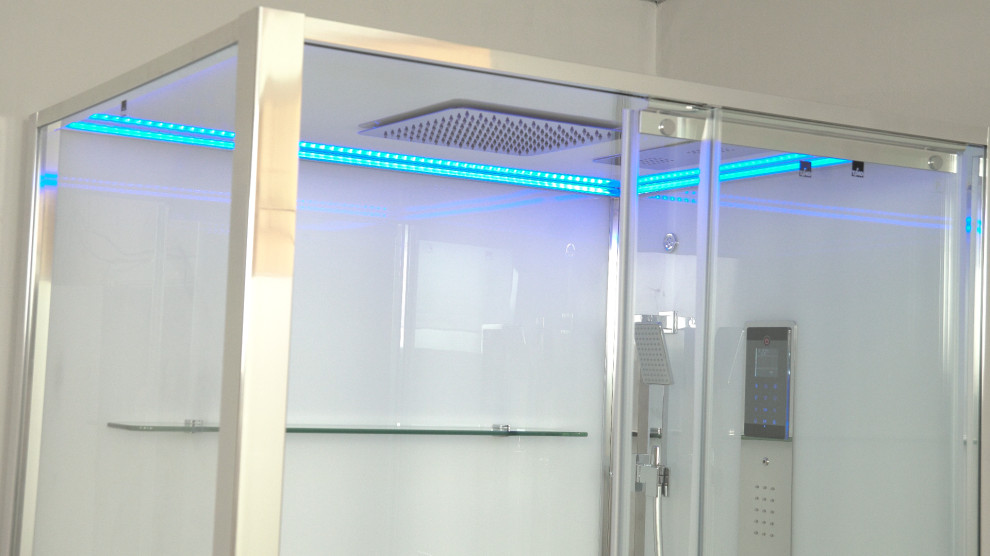 Душевая кабины ARMO в интерьере ванной комнаты