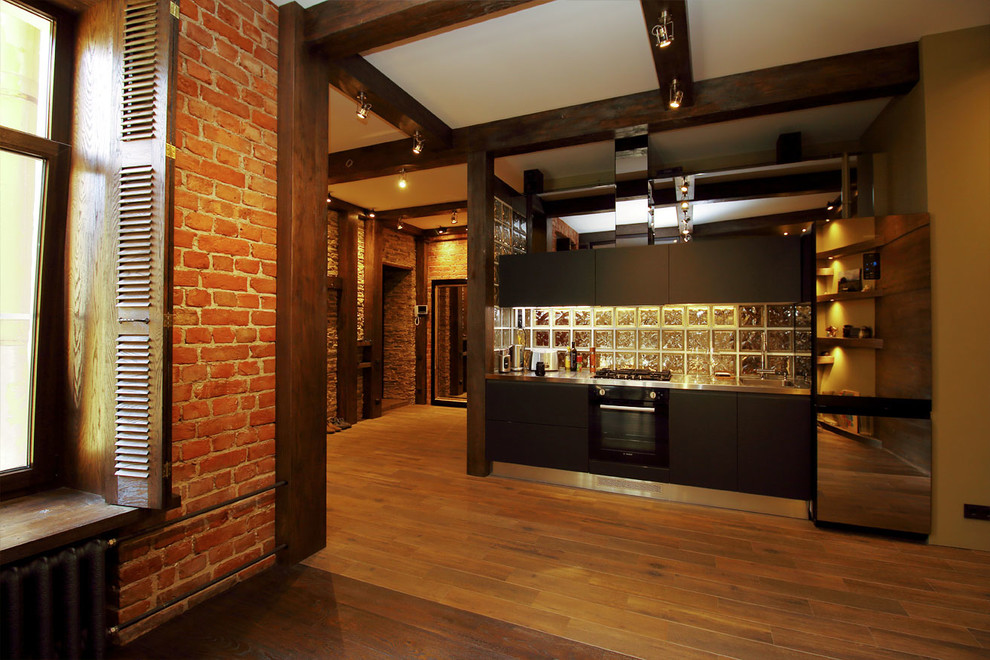 Поиск планировки: Лофт с камином в доме 1905 года