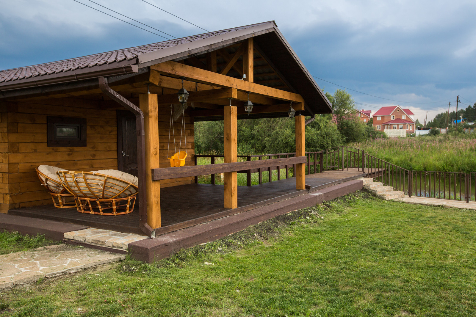 Индивидуальный жилой дом площадью 173 кв.м. с баней на участке