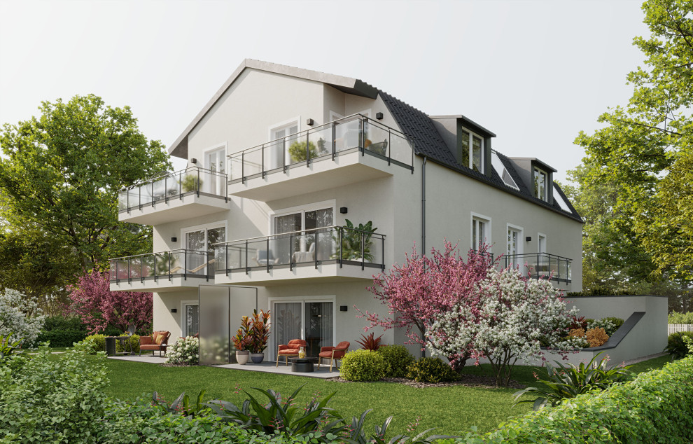 Blick auf die Villa vom Innenhof aus bei Tageslicht