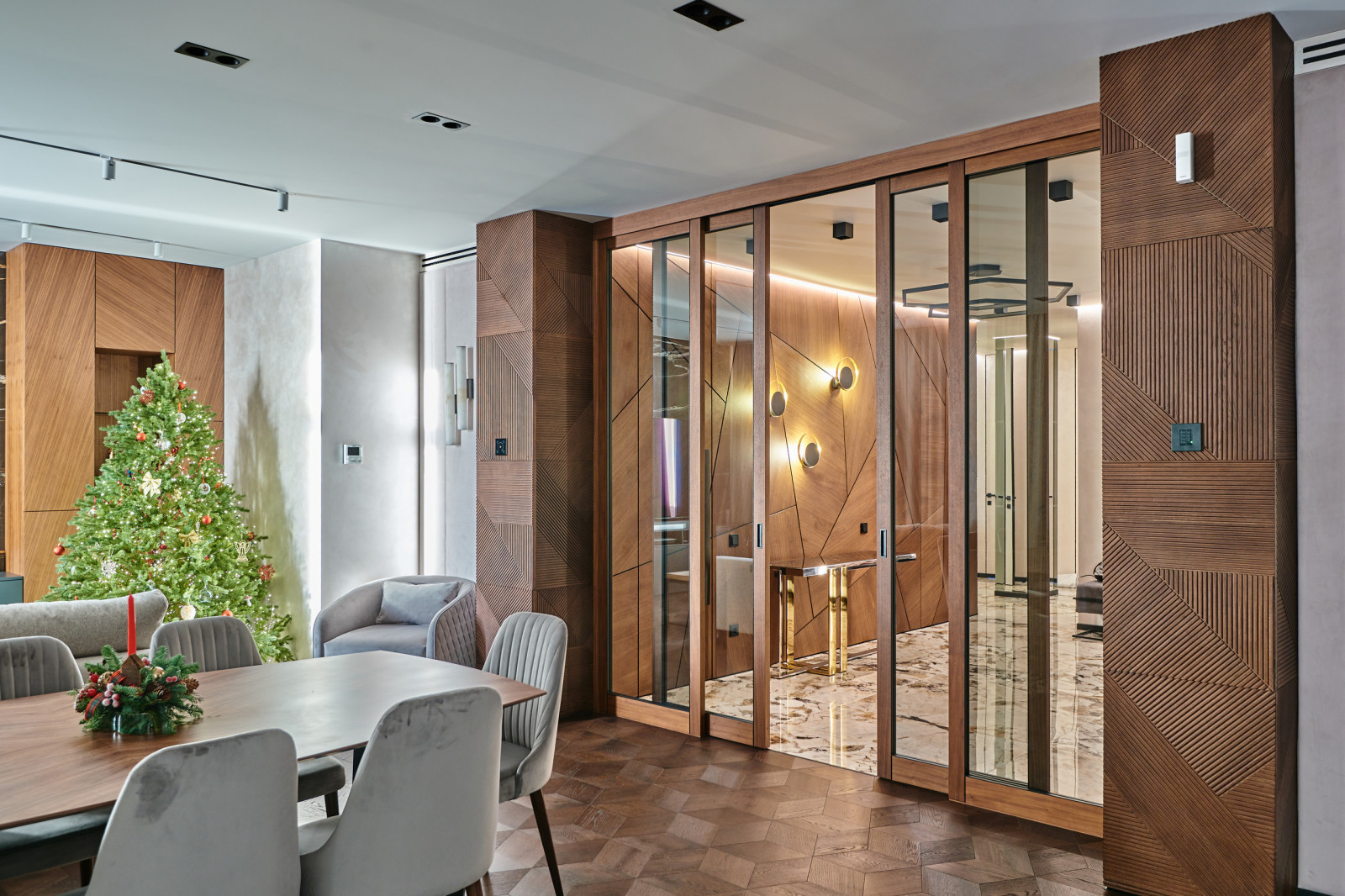 Петровский пр.2