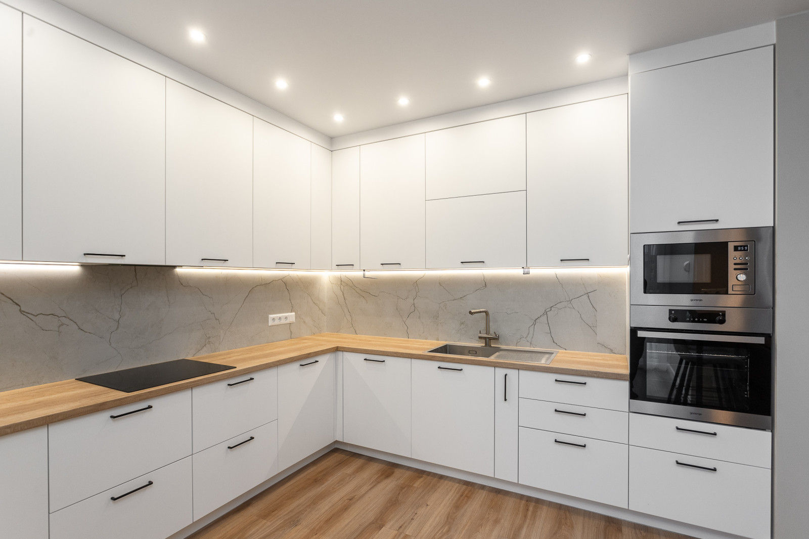 Кухня в современном стиле по ул. Крымский проезд