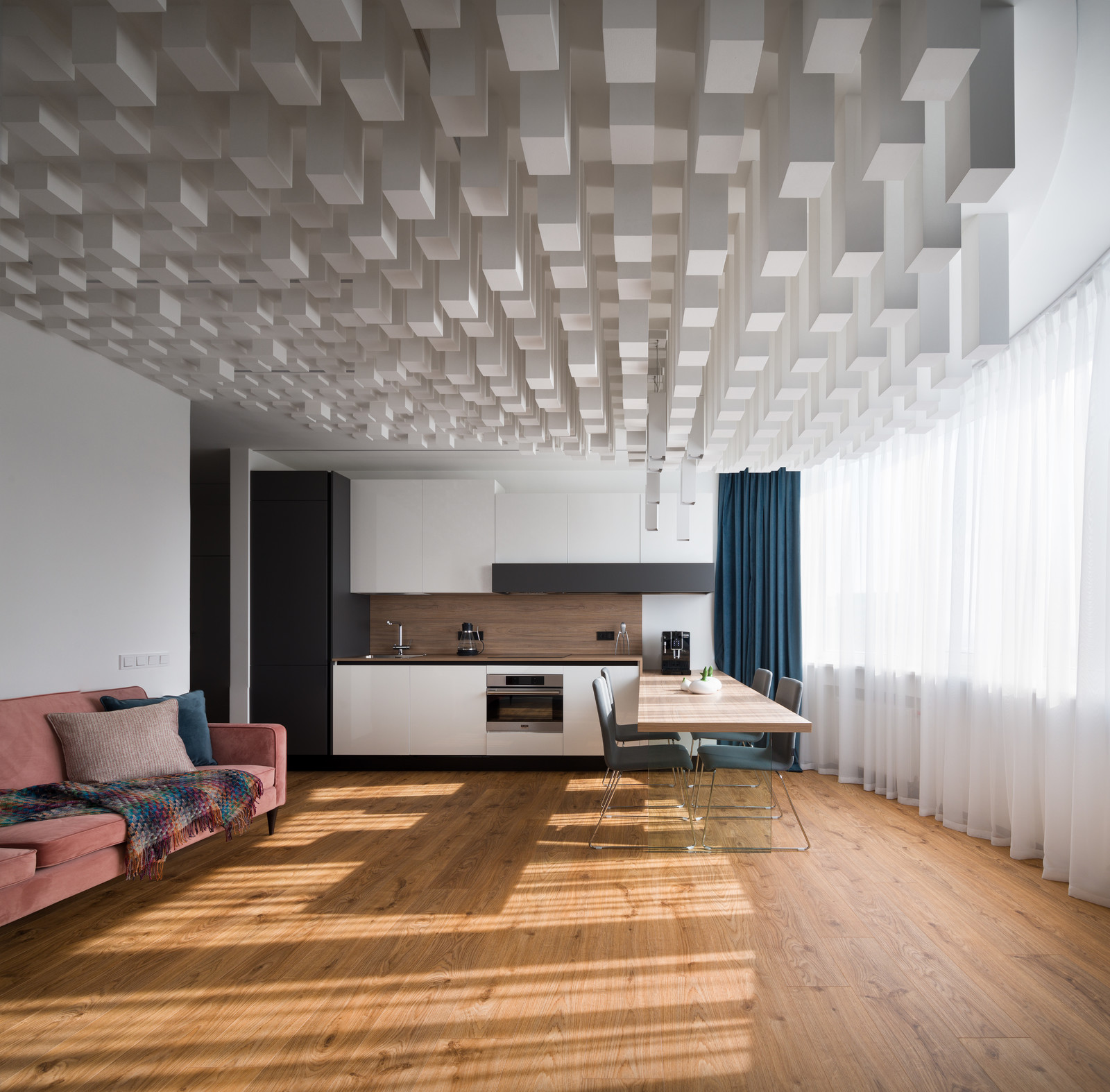 Обложка проекта: Город вверх ногами