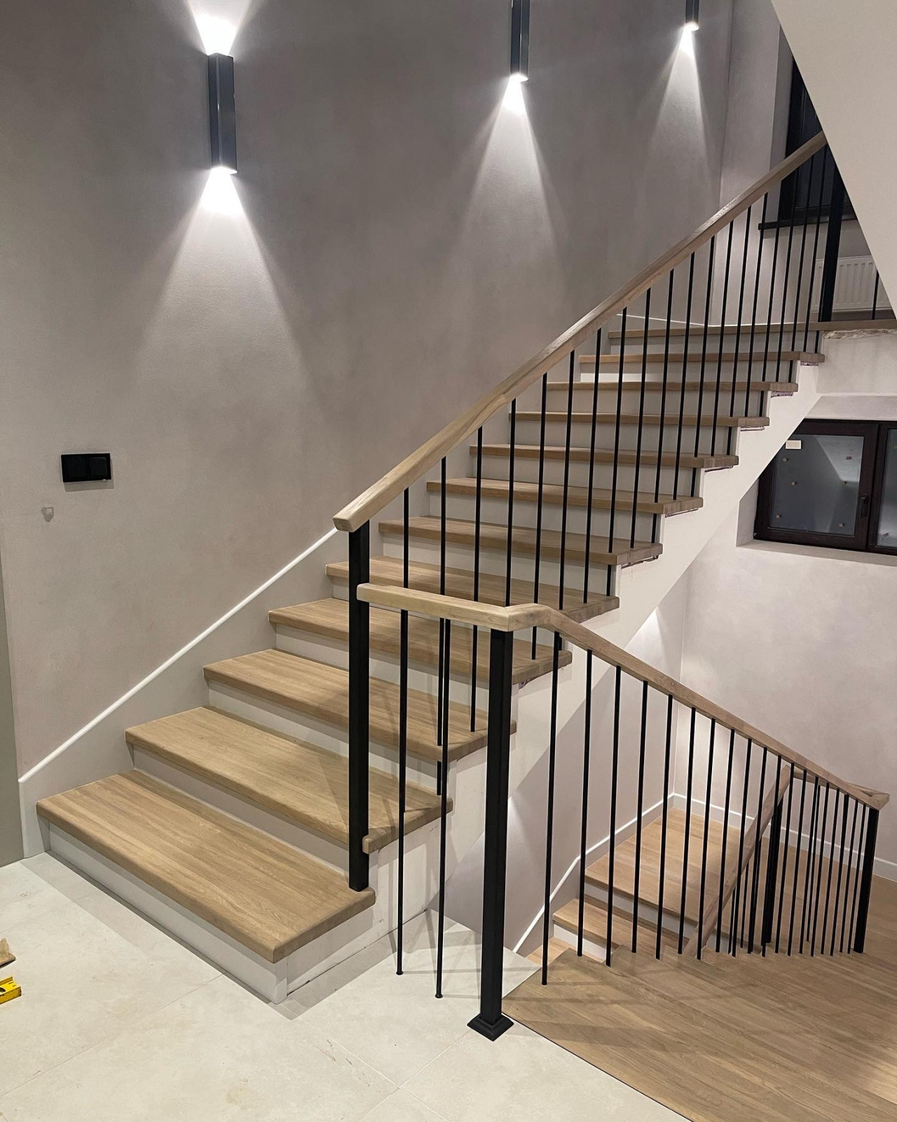 Обложка проекта: Лестница с трубками "PADRE"