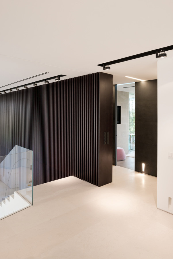 VILLA IN AGALAROV ESTATE