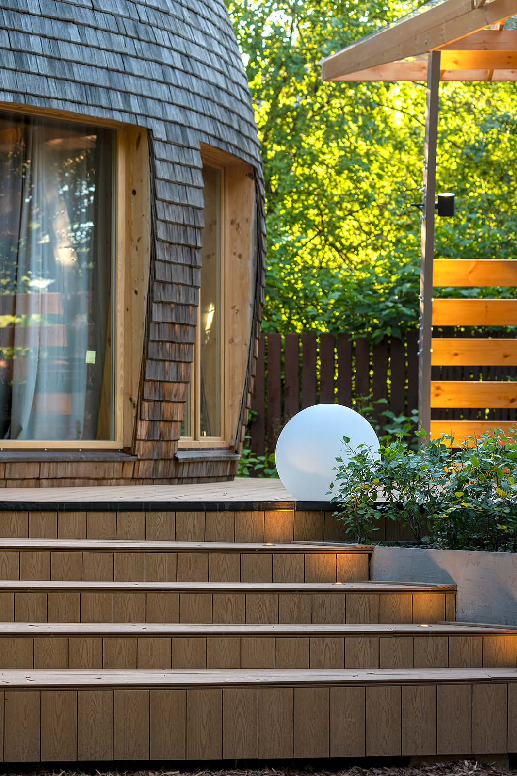 Необычная веранда (и терраса) к Необычному Дому (проект "Фазенда-лайф")