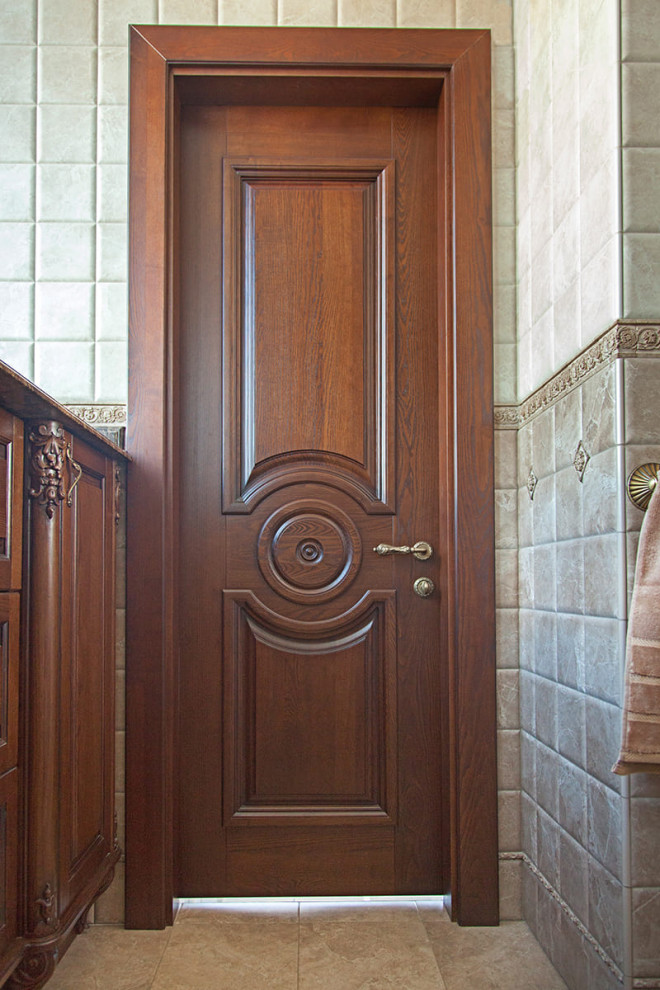 Дверные блоки из массива ясеня