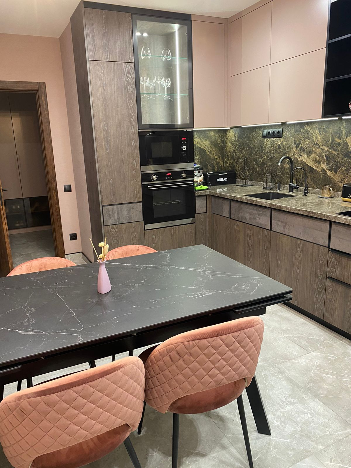 Мокко и пепел розы