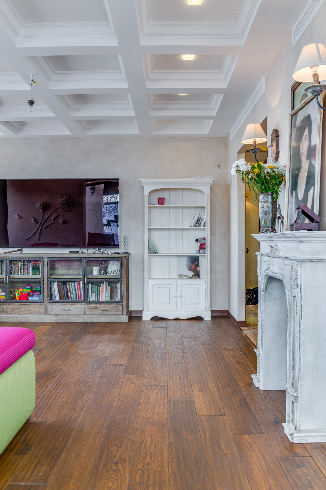 Обложка проекта: Пентхаус в Санкт-Петербурге. Мебель и отделка из массива.