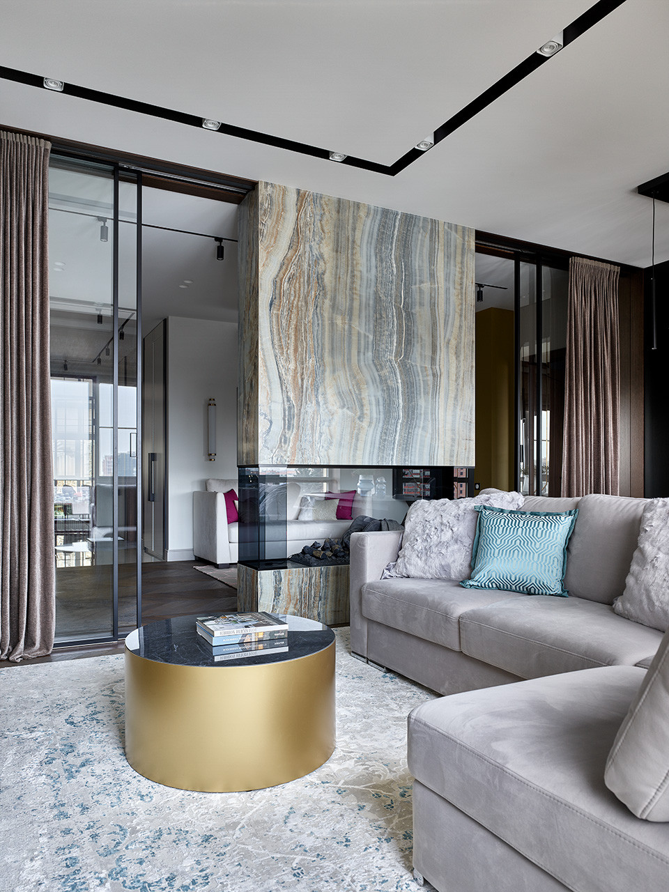 "Хрупкая сила"