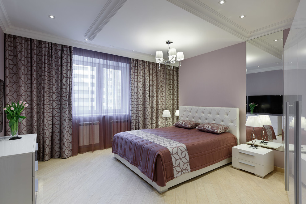 "Вокруг зеркальной колонны"