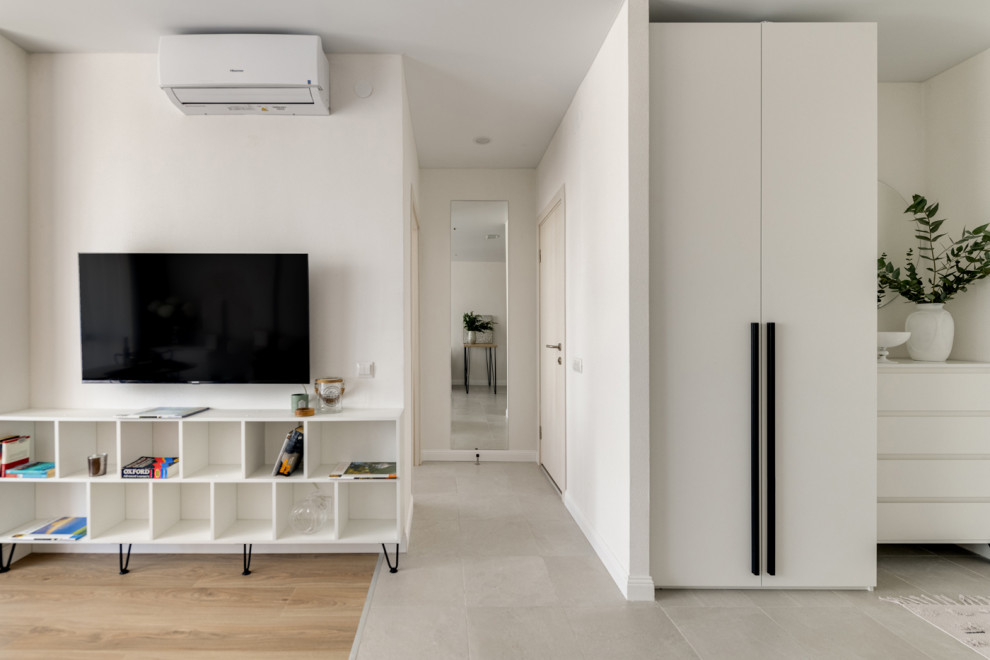 Light one bedroom apartment