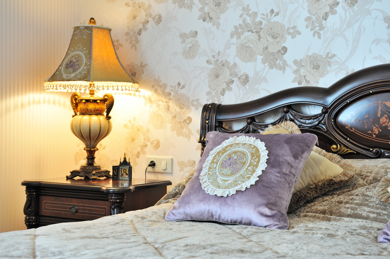 Интерьер дома в классическом стиле (250 кв м)