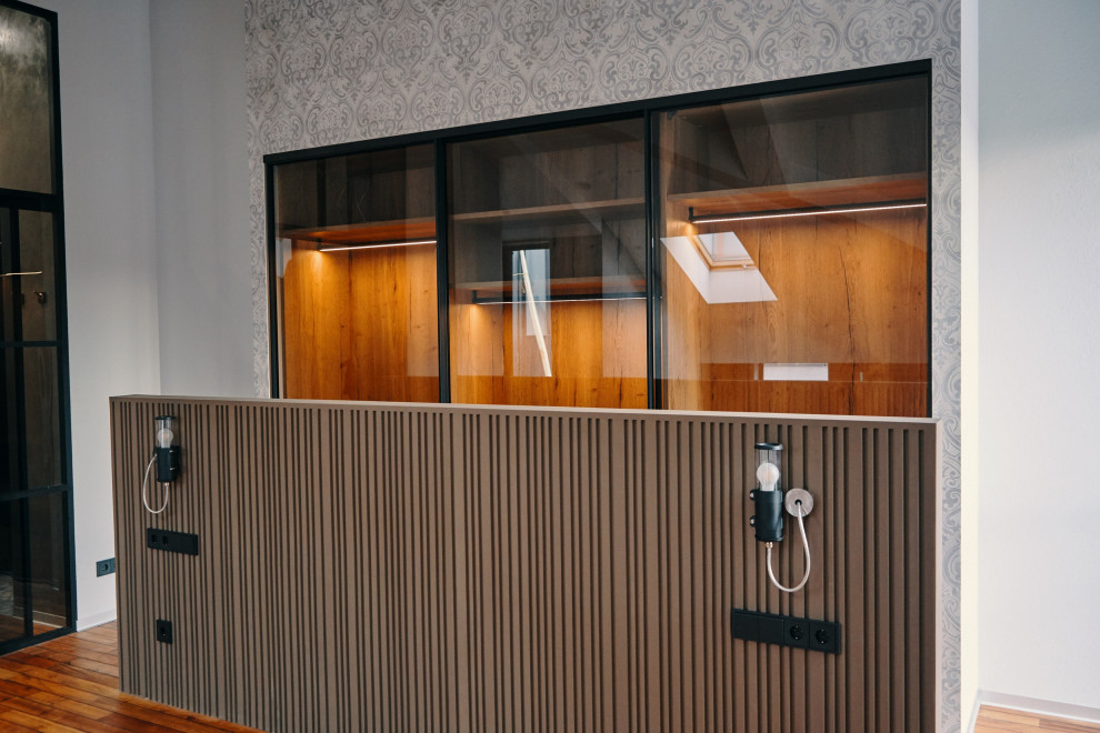 Шкаф-купе raumplus с тонированными дверьми в черном профиле S1200