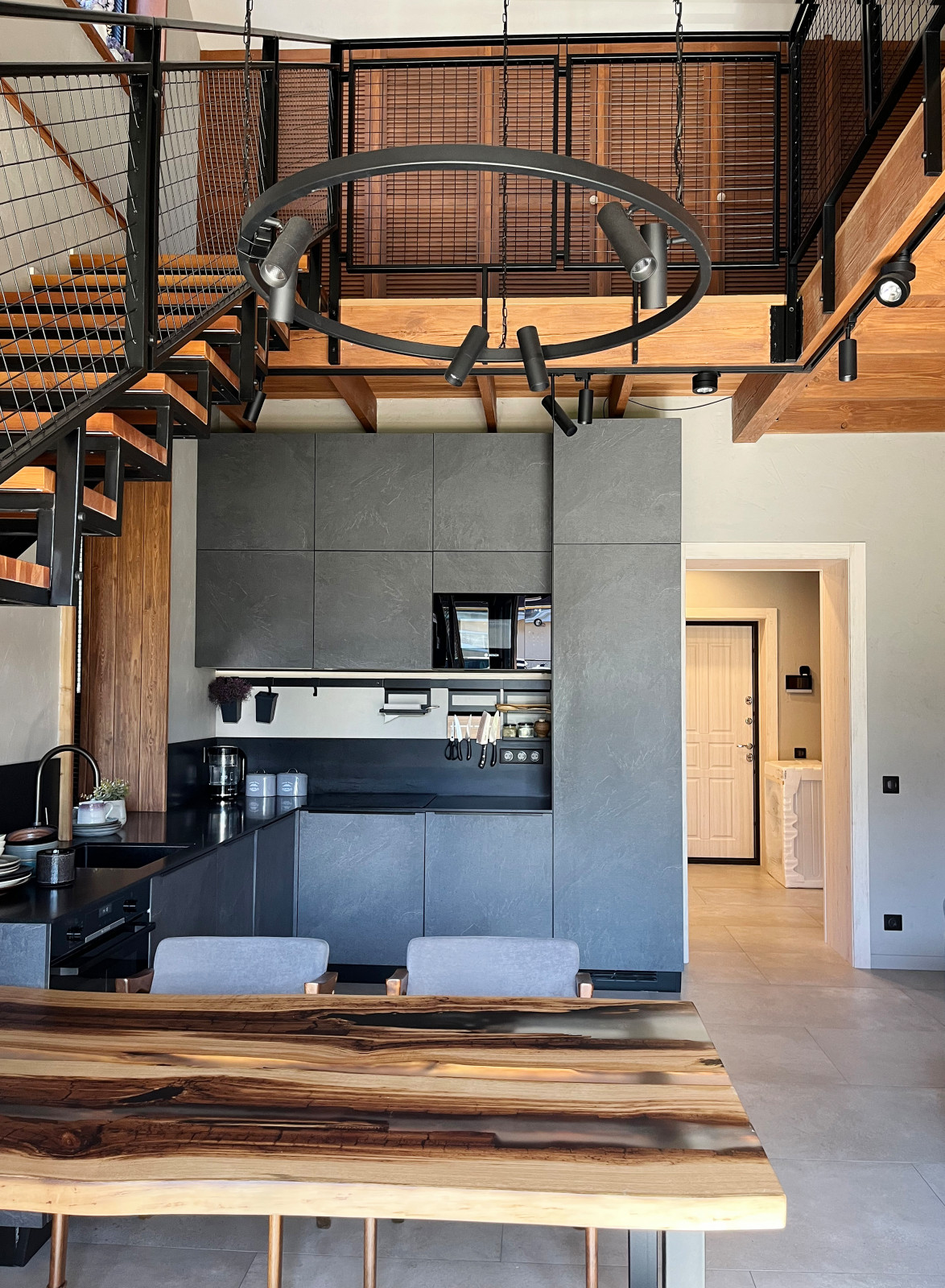 Реконструкция дома на шарташе