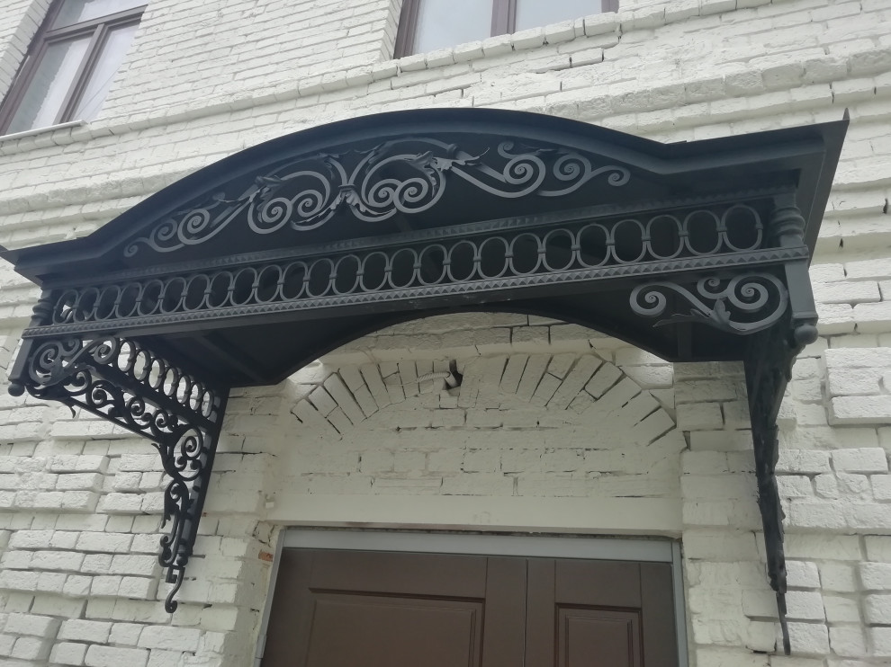 Обложка проекта: Кованый козырек в исторический центр Москвы (реставрация наследия)