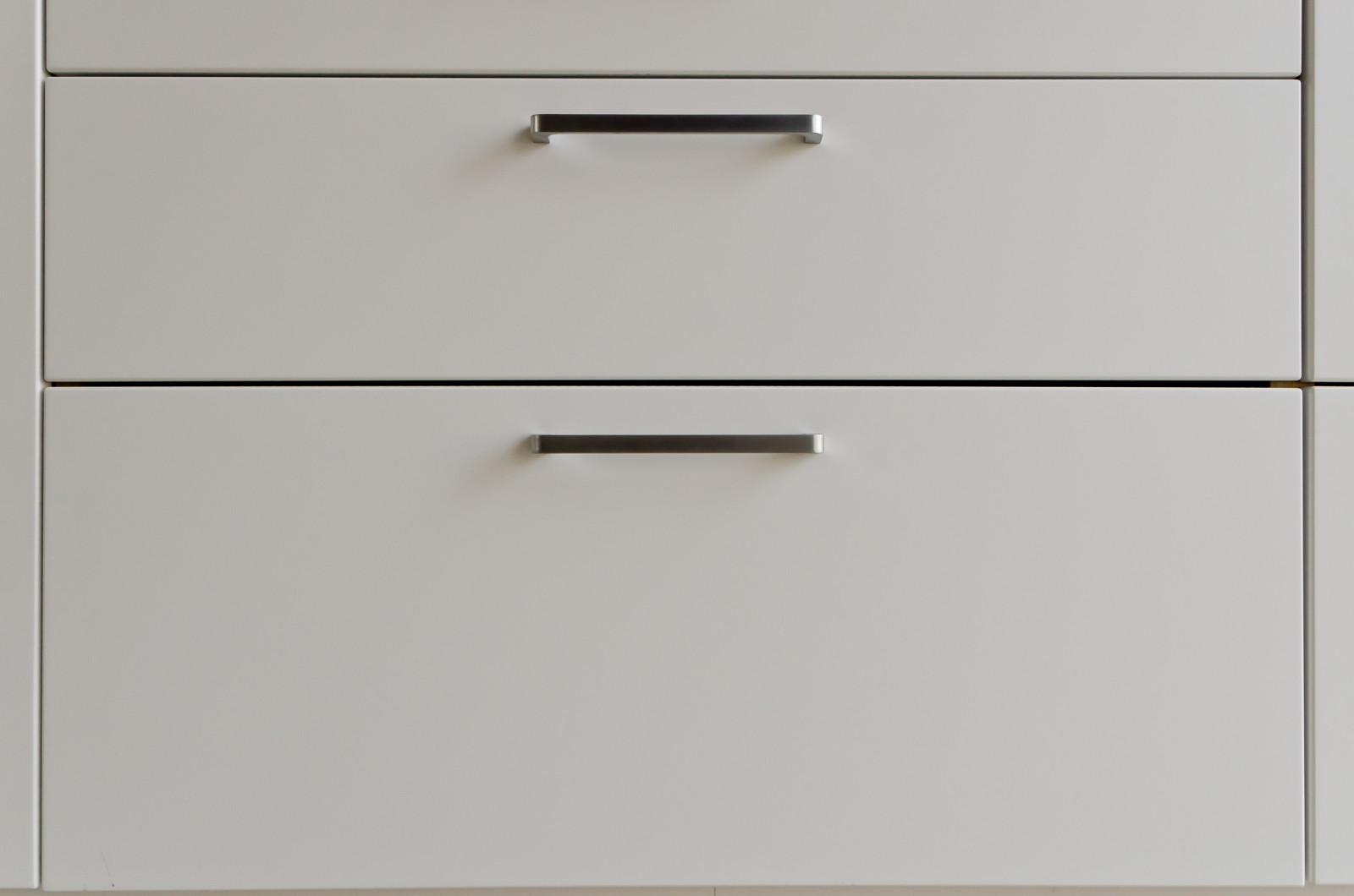 елая кухня в скандинавском стиле на проспекте Весеннем.