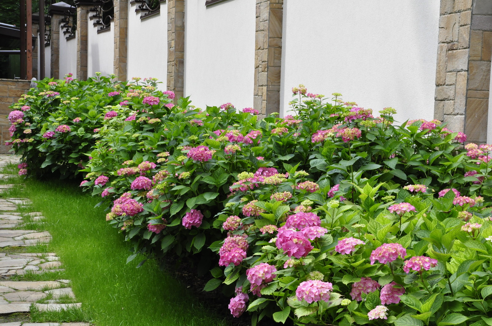 Обложка проекта: кп "Успенские дачи" - Уход за садом - 100% качество!