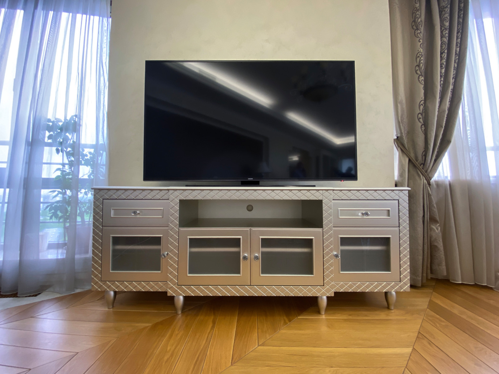 Обложка проекта: ТВ тумба