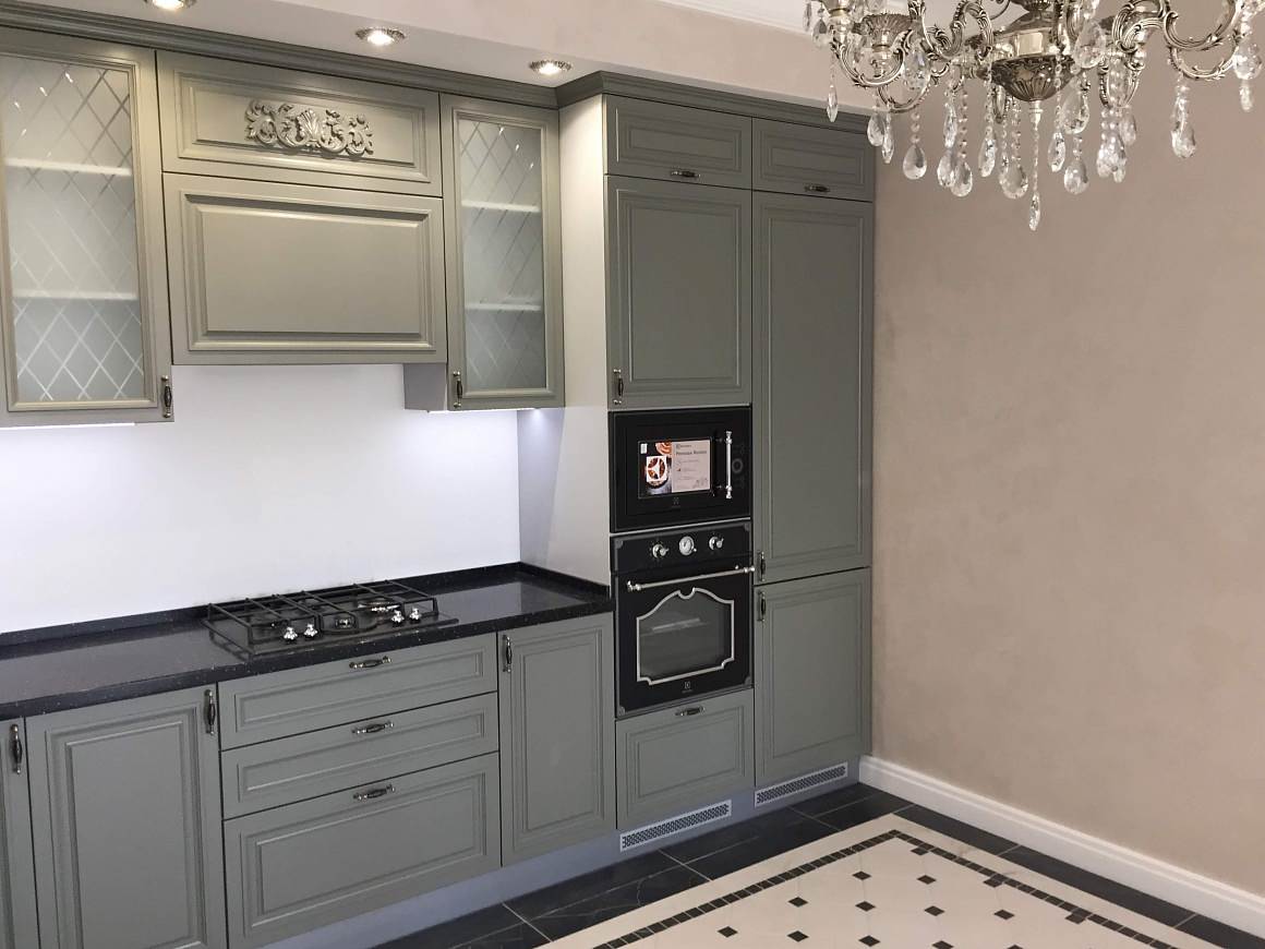 Кухня в неоклассическом стиле